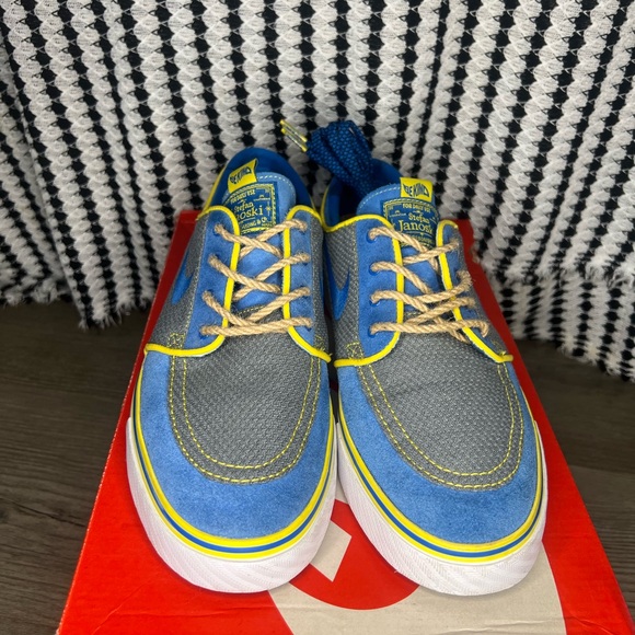 Nike SB Zoom Stefan Janoski ‘Doernbecher’ - Picture 2 of 9